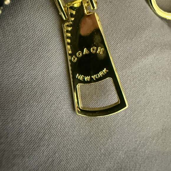 Purse - Picture 3 of 4